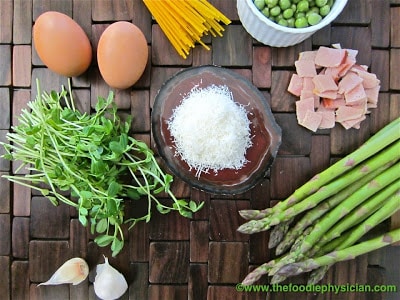 Spring Vegetable Spaghetti Carbonara | @foodiephysician