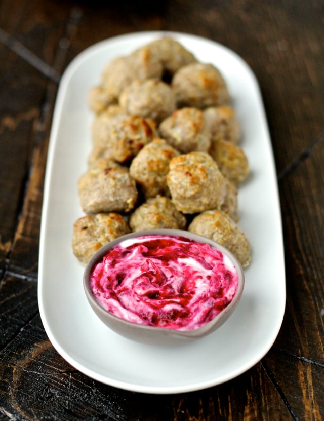 #thereciperedux #siggis #meatballs #cranberrysauce