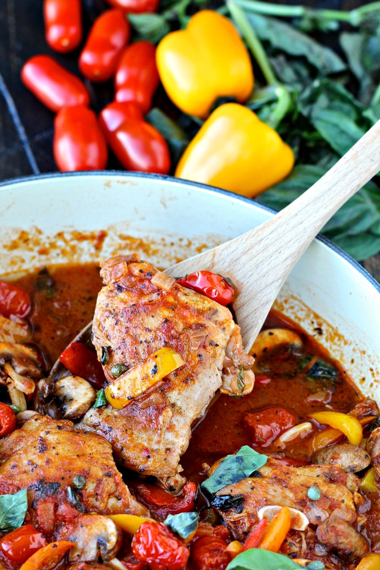 Quick & Easy Chicken Cacciatore | @foodiephysician