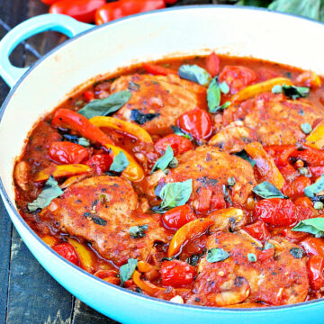 Quick and Easy Chicken Cacciatore in blue pan.