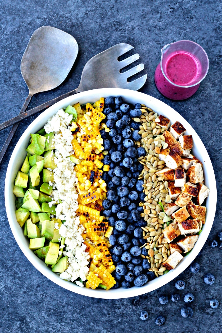 Southwest Blueberry Cobb Salad | @foodiephysician