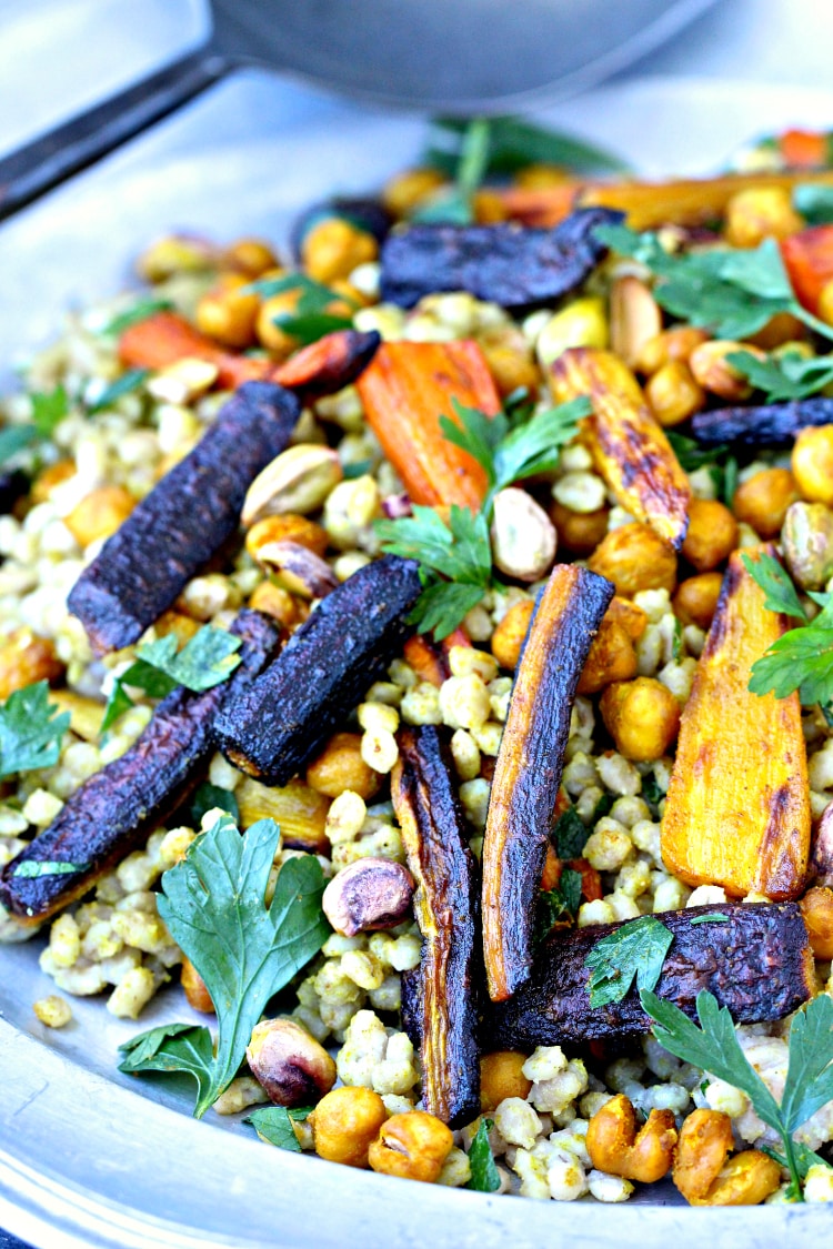Barley Salad with Roasted Carrots and Chickpeas | @foodiephysician