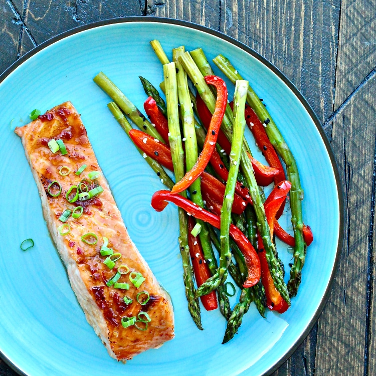 Sheet Pan Salmon with Sweet Chili Sauce | @foodiephysician