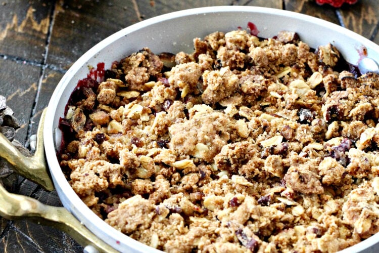 Triple Berry Crumble