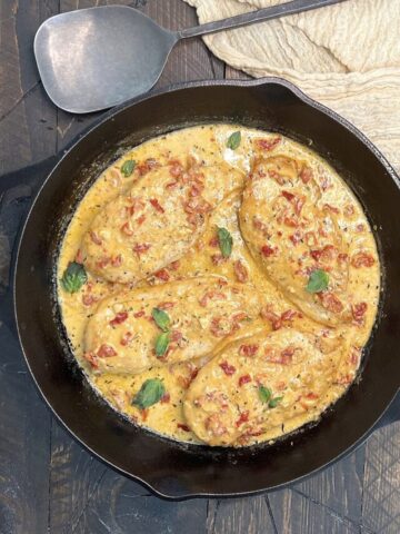Marry me chicken in a cast iron skillet.