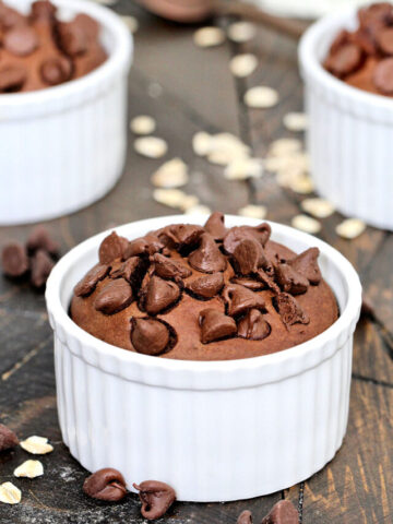 Chocolate Baked Oats in white ramekins